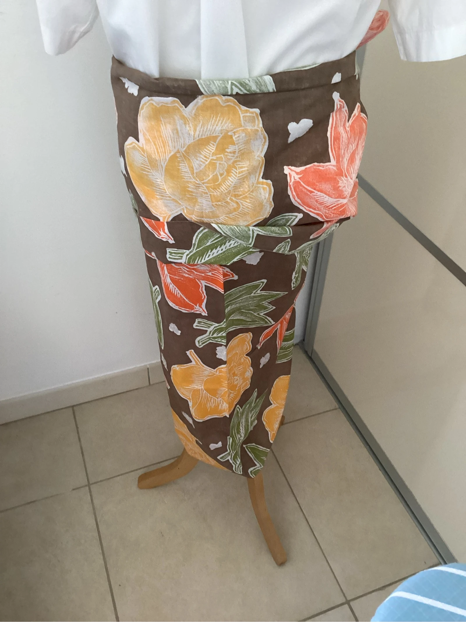 Pareo o pequeña mesa o otro… – photo 2